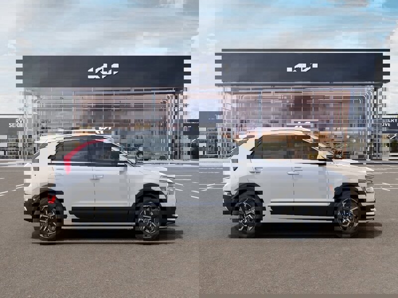 New 2026 Kia Niro LX image 7