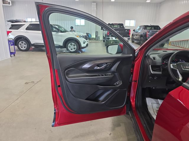 Used 2024 GMC Terrain SLE w/ Driver Convenience Package AWD/4WD image 23