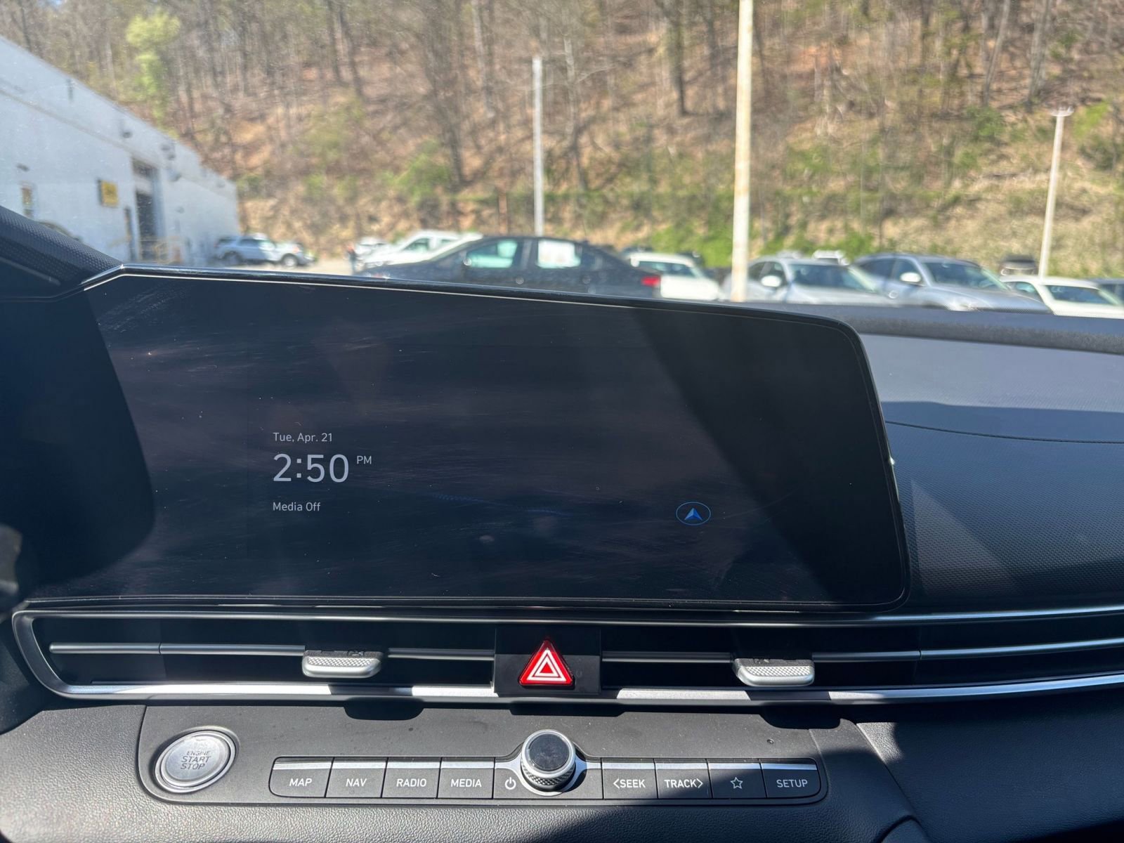 Used 2025 Hyundai Elantra SEL FWD image 21