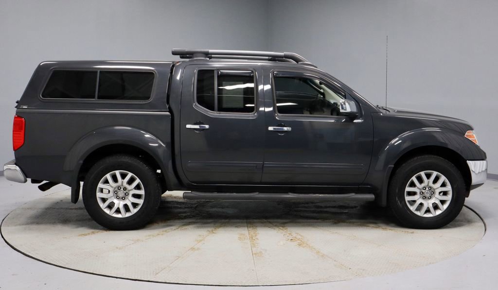 Used 2011 Nissan Frontier SL image 6