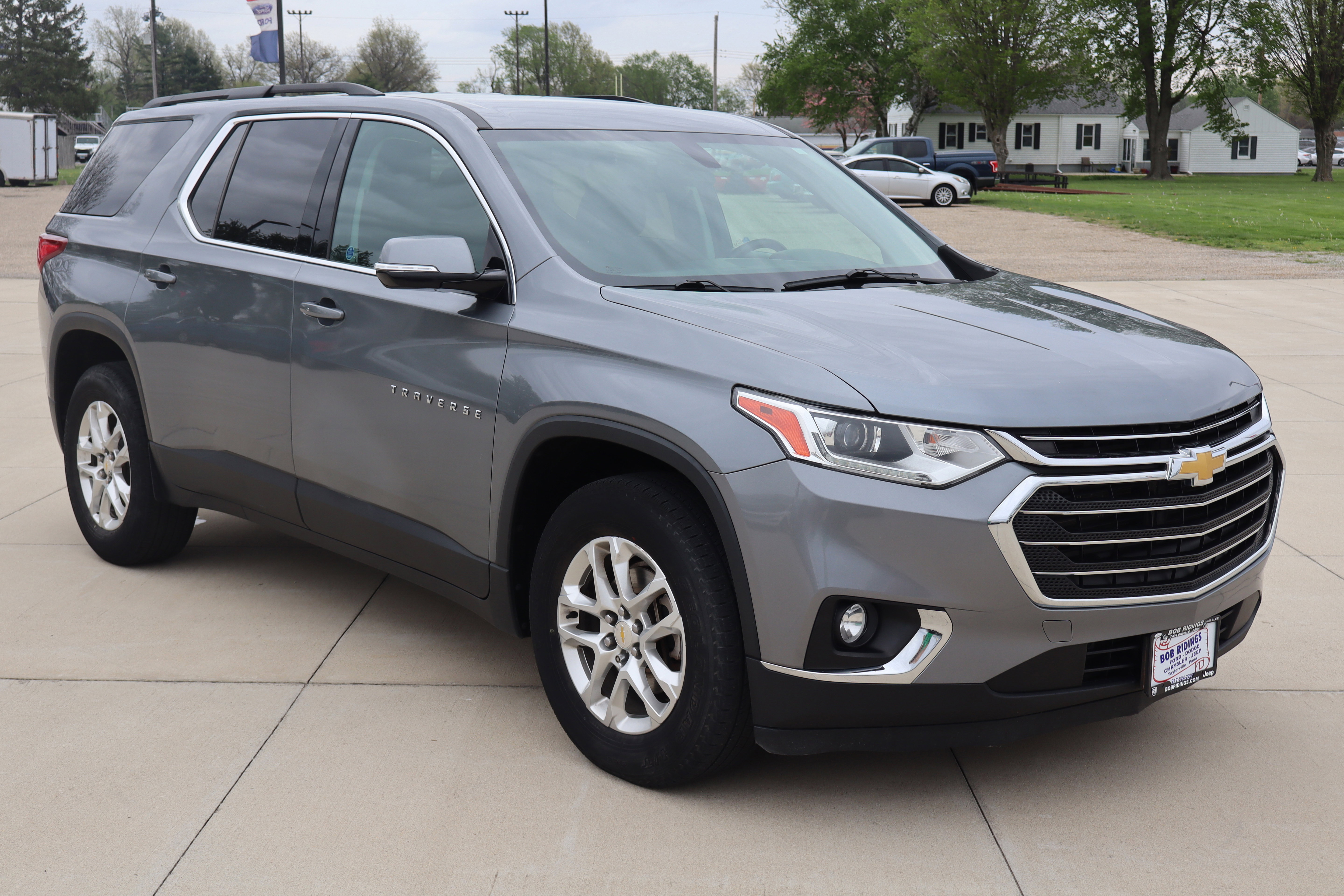 Used 2019 Chevrolet Traverse LT image 3