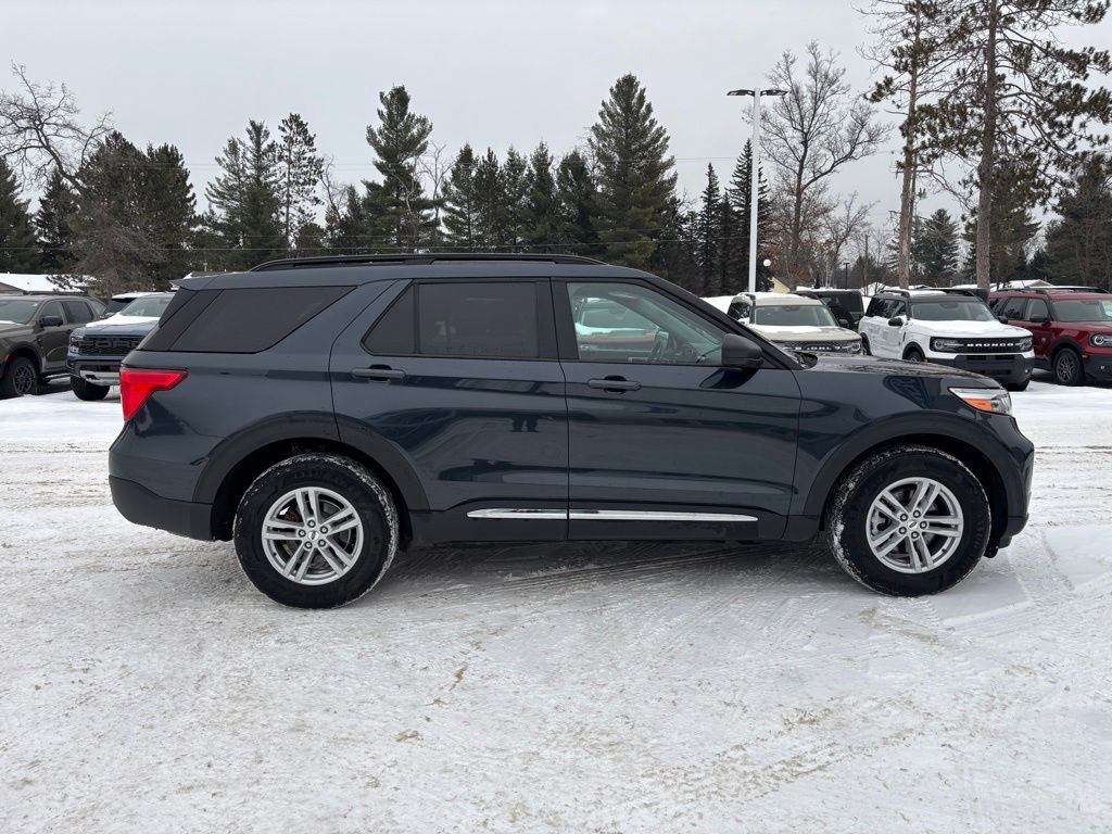 Used 2023 Ford Explorer XLT w/ Equipment Group 202A image 2
