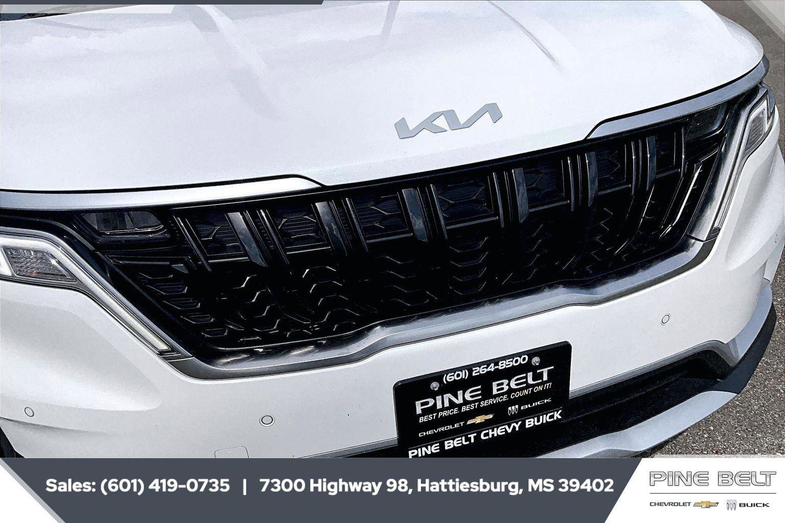 Used 2024 Kia Carnival EX image 22