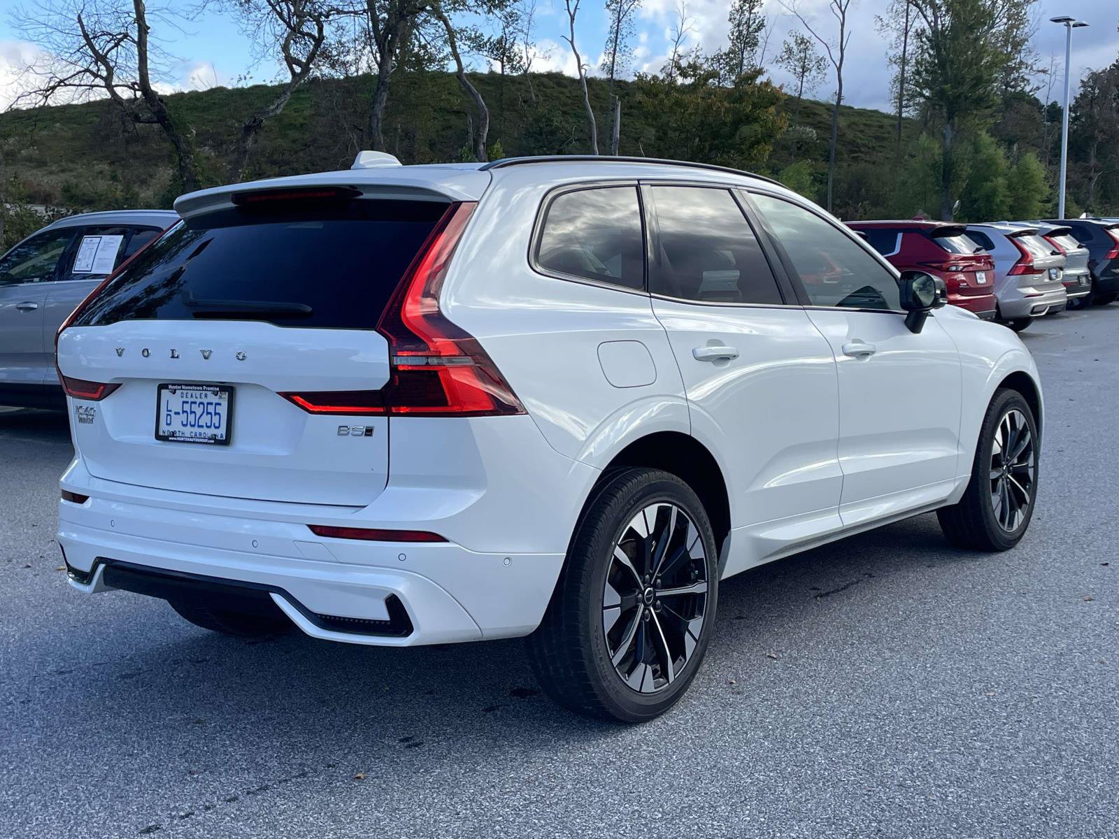 New 2026 Volvo XC60 B5 Plus w/ Climate Package AWD/4WD image 28