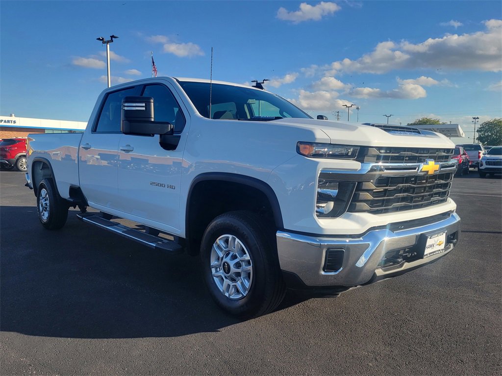 Used 2024 Chevrolet Silverado 2500 LT image 9