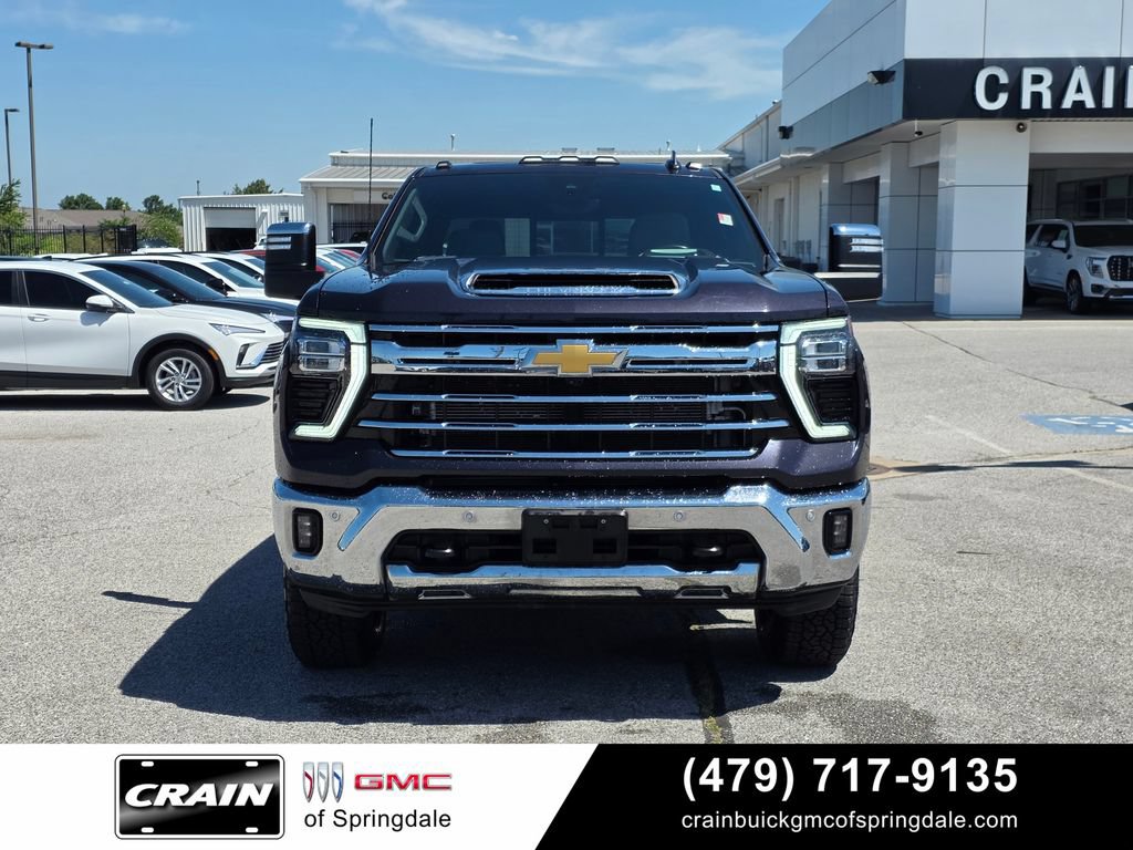 Used 2024 Chevrolet Silverado 2500 LTZ w/ LTZ Plus Package AWD/4WD image 2