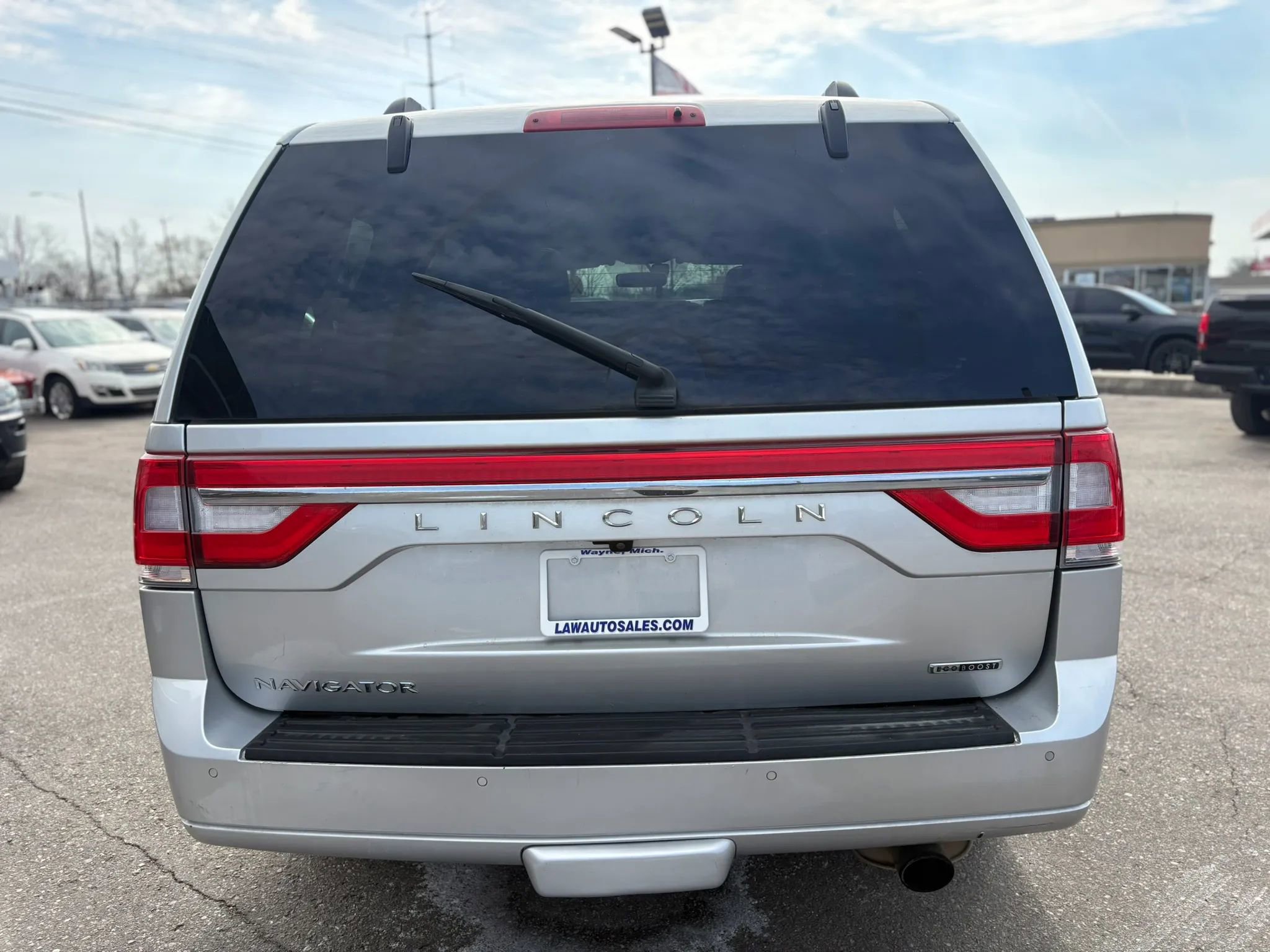 Used 2015 Lincoln Navigator 4WD image 6