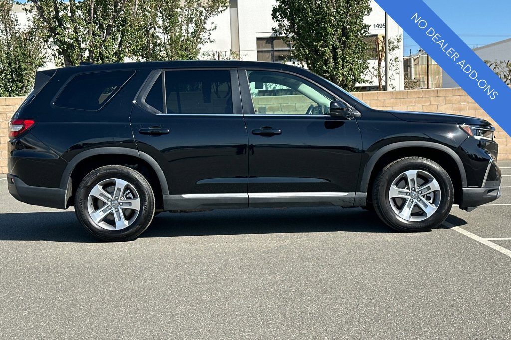 Certified 2025 Honda Pilot EX-L image 3