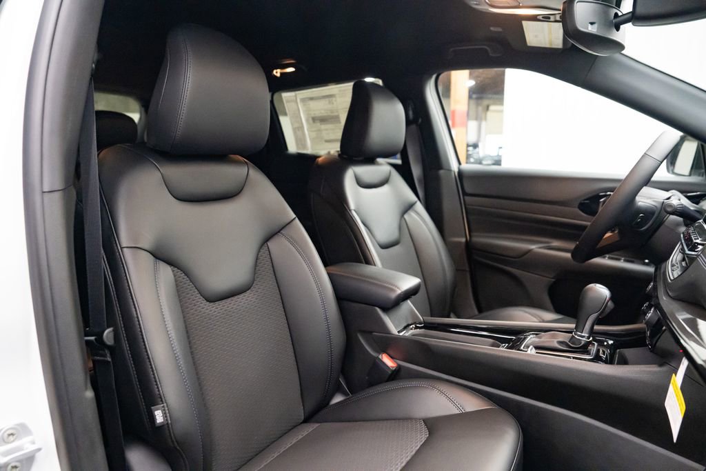 New 2026 Jeep Compass Latitude image 27