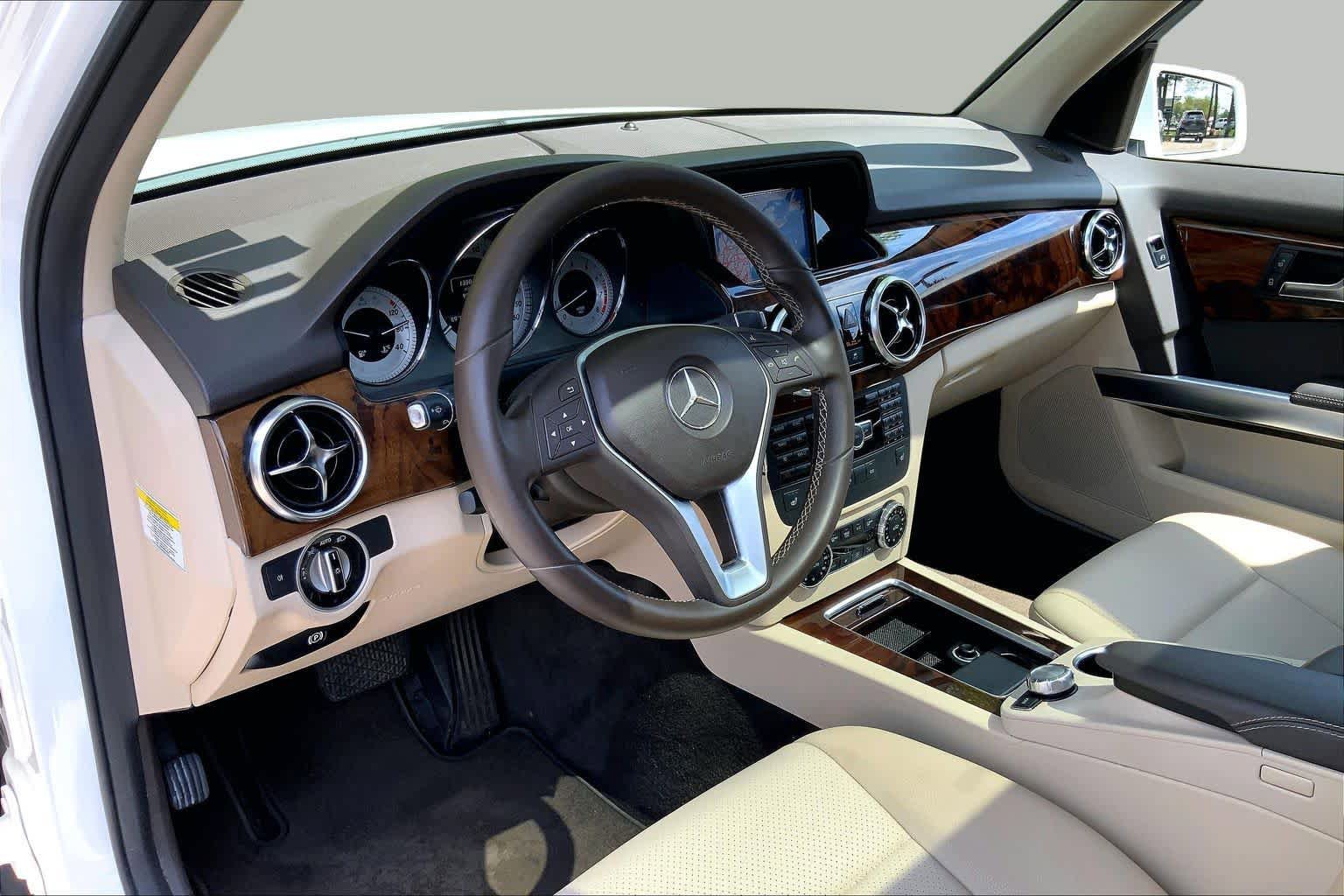 Used 2013 Mercedes-Benz GLK 350 4MATIC image 18
