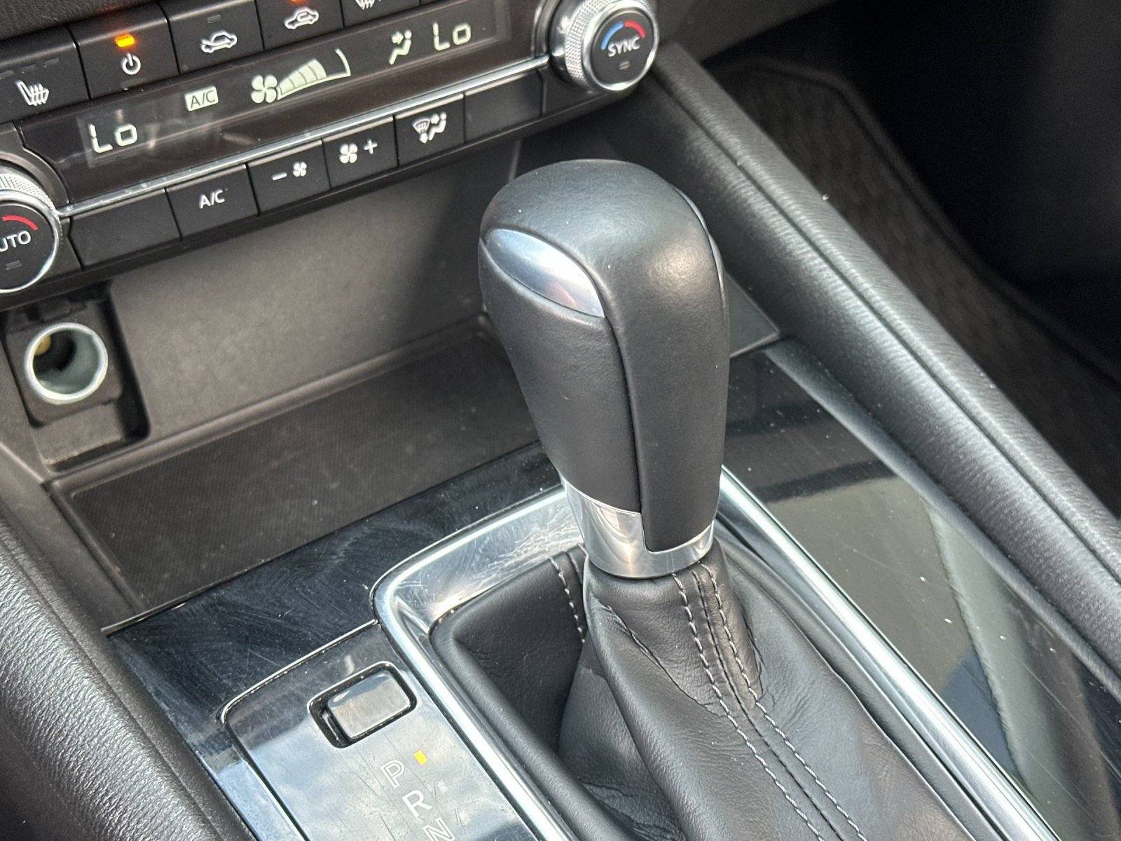 Used 2025 MAZDA CX-5 AWD 2.5 S w/ Preferred Package image 20