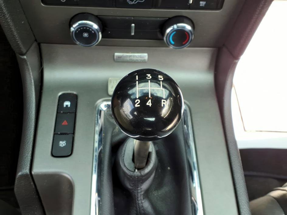 Used 2010 Ford Mustang GT image 21