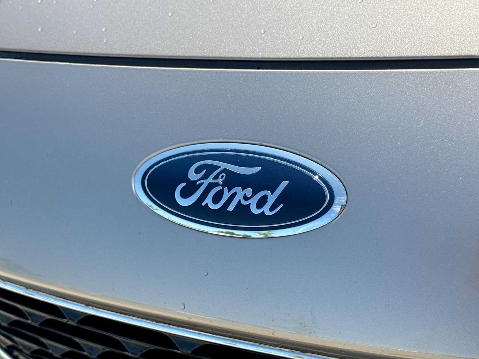 Used 2020 Ford Escape Titanium AWD/4WD image 11
