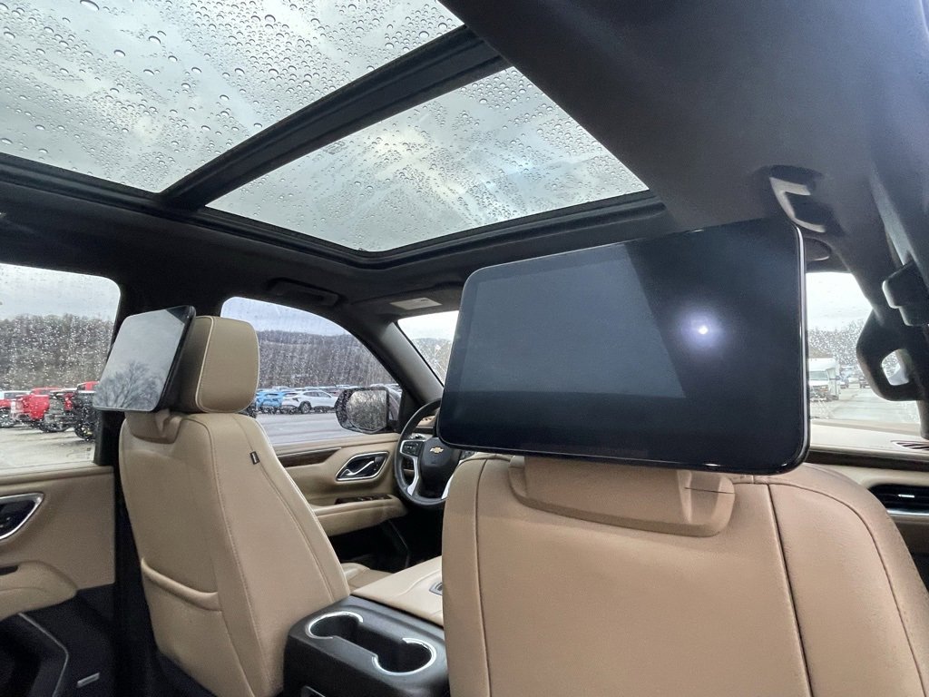 Certified 2021 Chevrolet Suburban Premier w/ Premium Package image 19