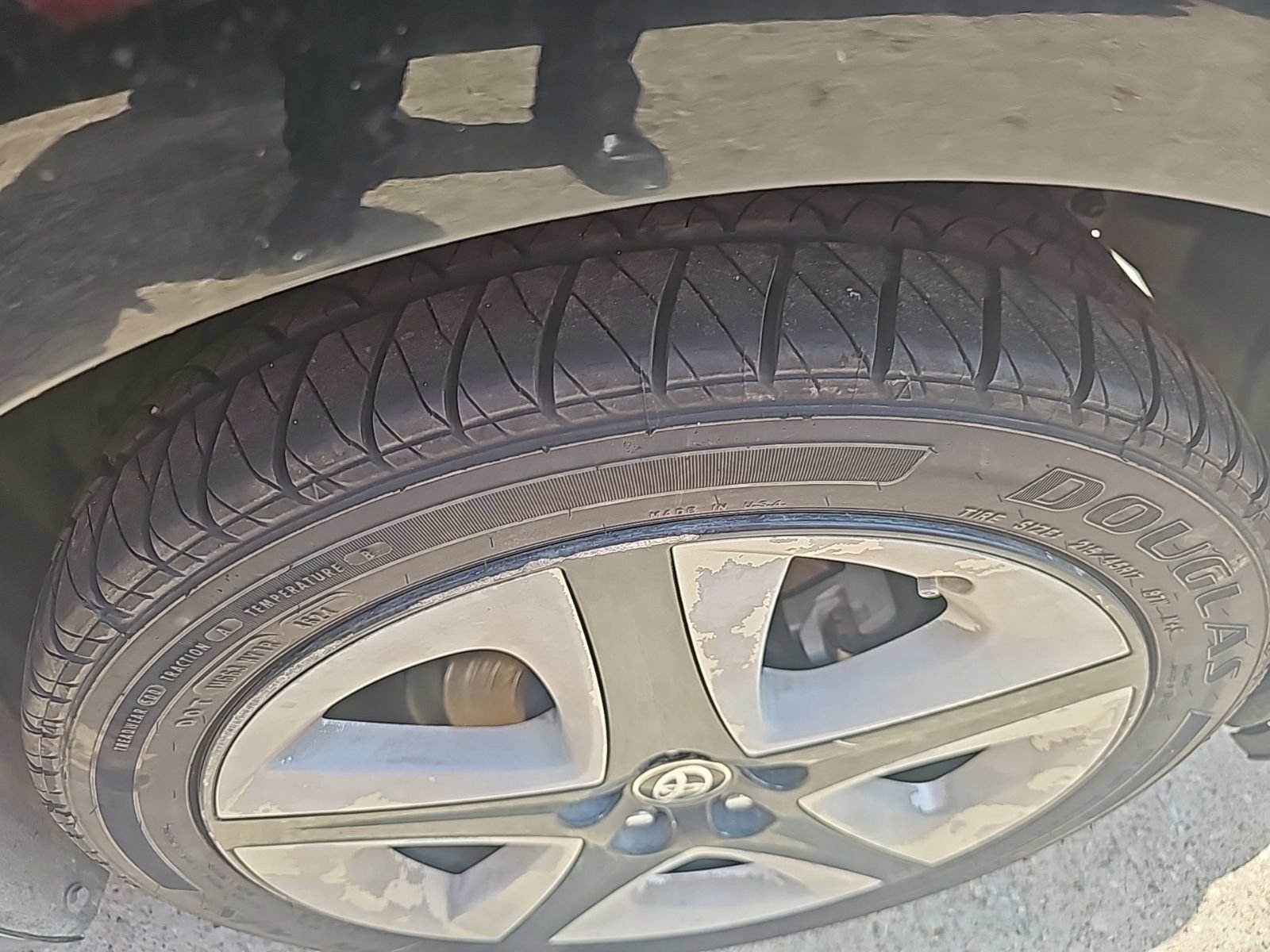 Used 2016 Toyota Prius Three Touring w/ Preferred Accessory Package image 18