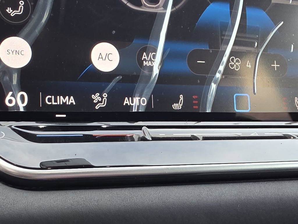 New 2026 Volkswagen Tiguan SE R-Line image 14