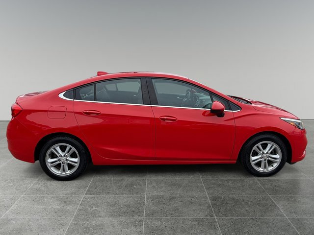 Used 2016 Chevrolet Cruze LT w/ Convenience Package image 6