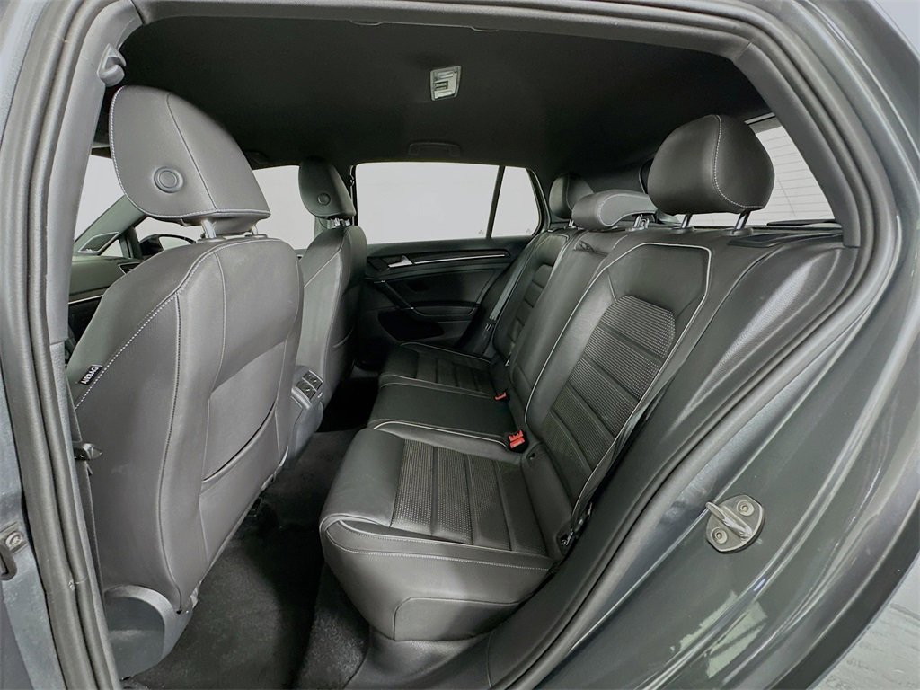 Used 2019 Volkswagen Golf R 4-Door image 23