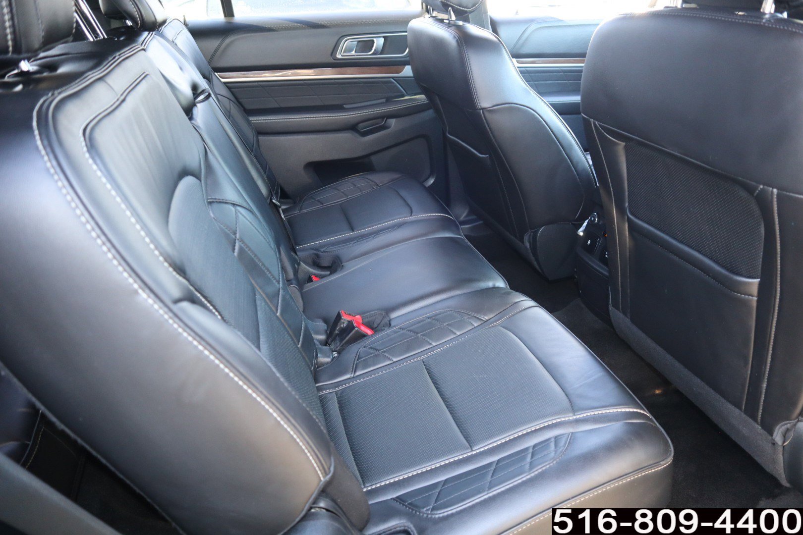 Used 2018 Ford Explorer Platinum image 31