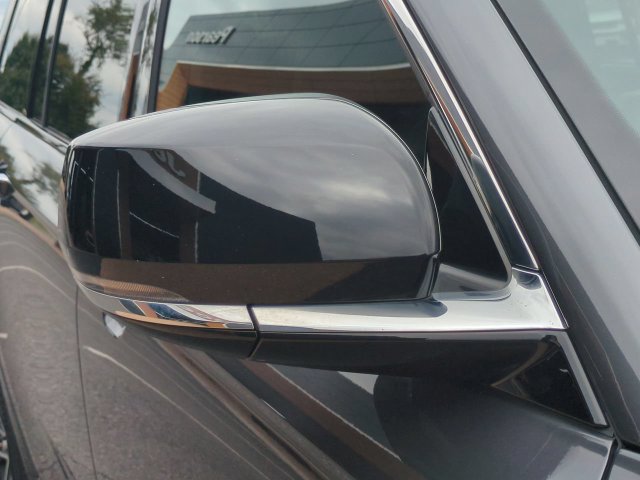 Used 2021 Jeep Grand Cherokee L Overland w/ Luxury Tech Group IV AWD/4WD image 12