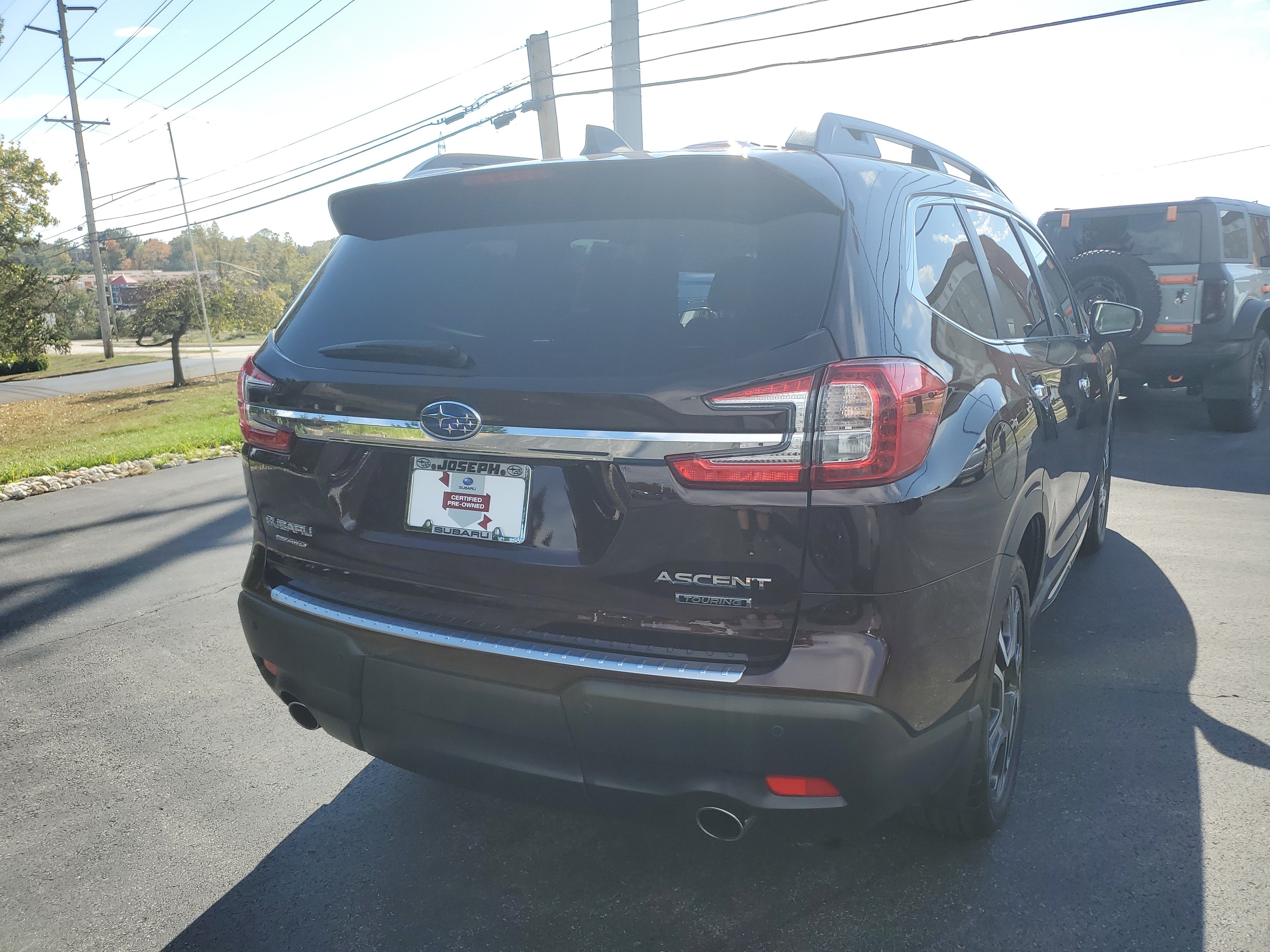 Used 2024 Subaru Ascent Touring w/ Popular Package #2 AWD/4WD image 3