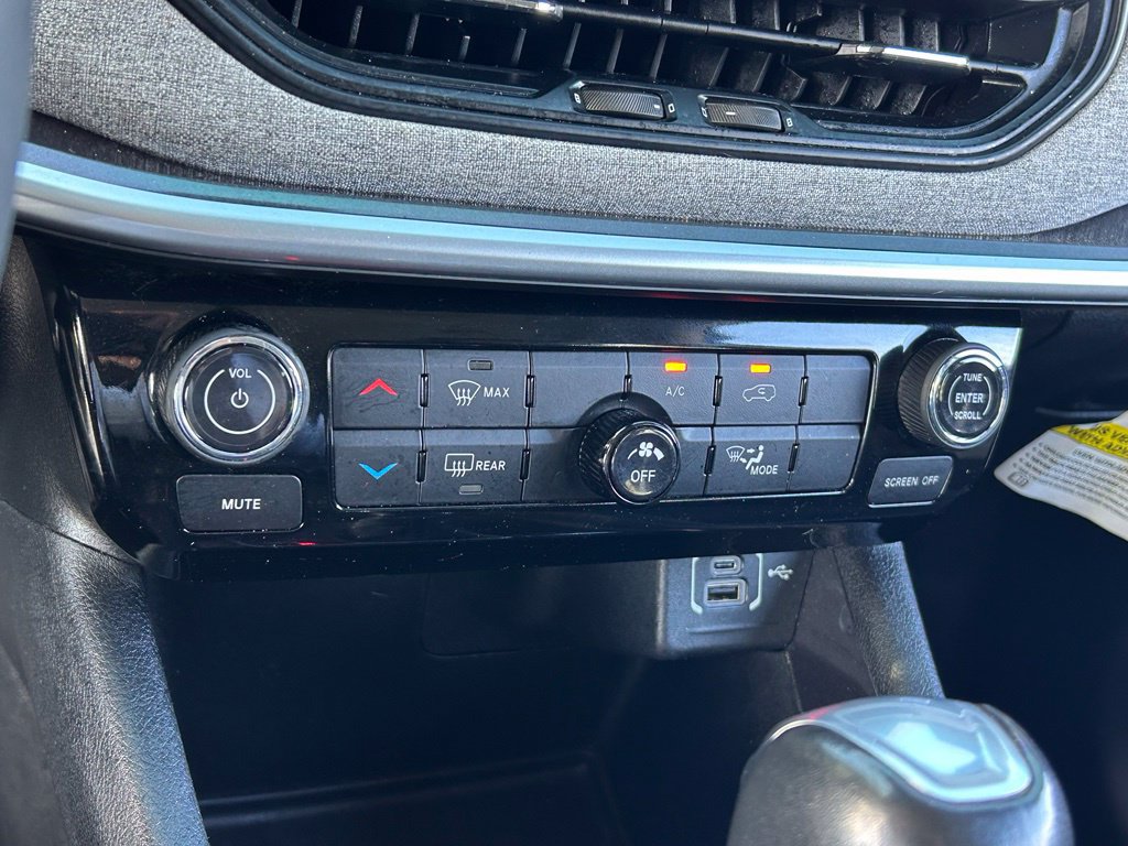 Used 2022 Jeep Compass Latitude FWD image 27