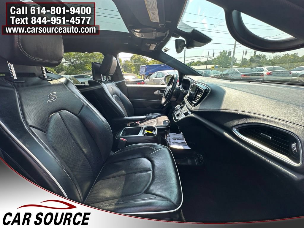 Used 2019 Chrysler Pacifica Limited w/ Advanced Safetytec Group FWD image 29