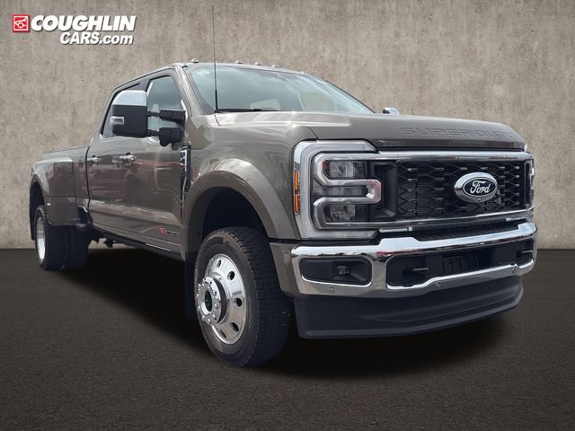 New 2027 Ford F450 Lariat w/ Lariat Ultimate Package