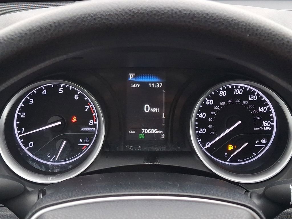 Used 2022 Toyota Camry LE image 19