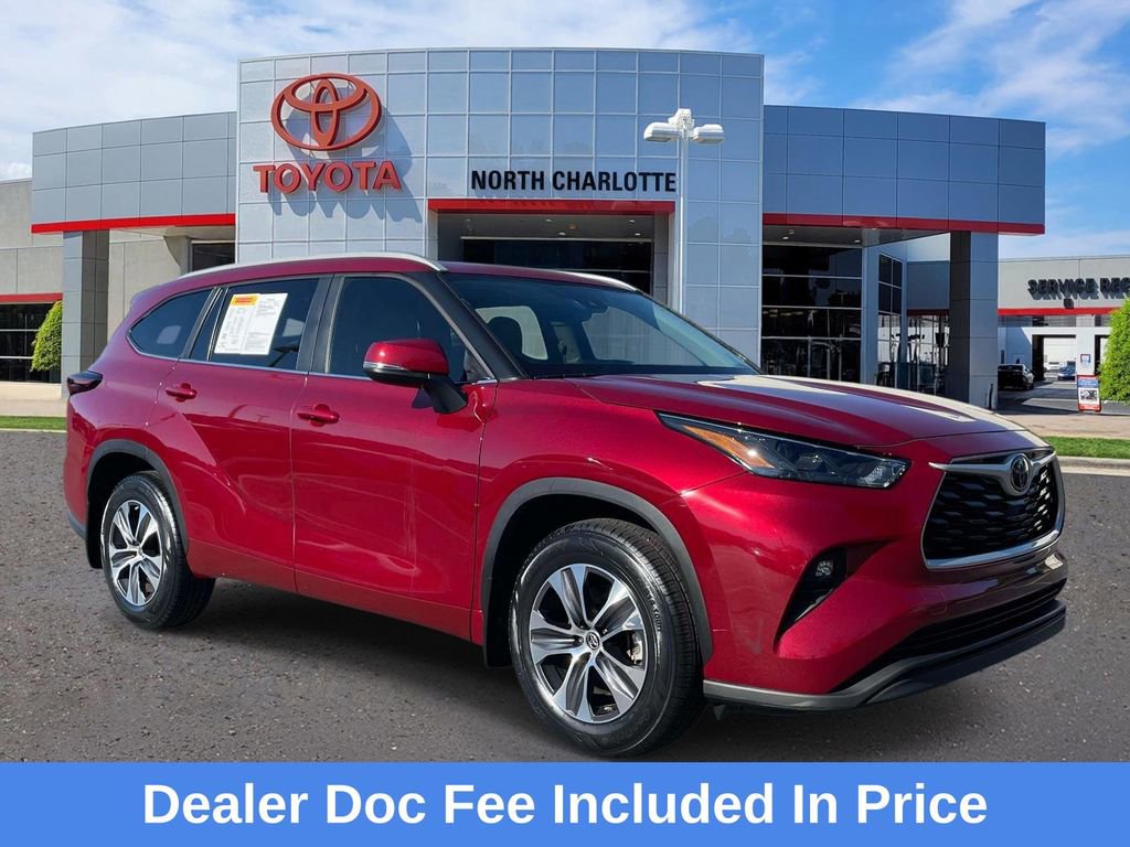 Used 2024 Toyota Highlander XLE