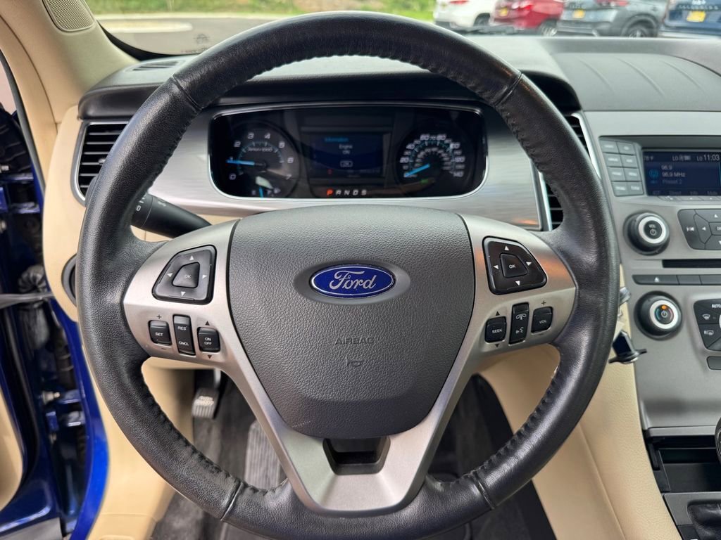Used 2015 Ford Taurus SEL FWD image 20