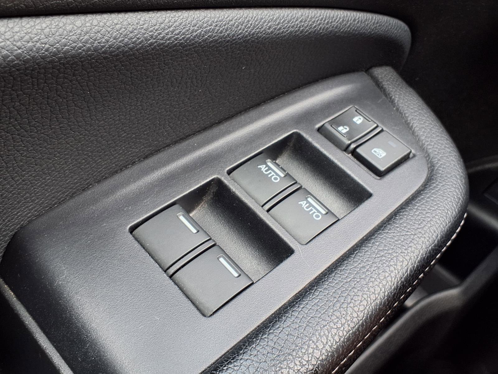 Certified 2018 Honda Ridgeline RTL-T image 10