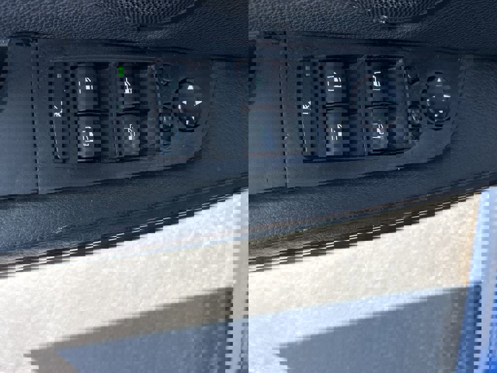 Used 2009 BMW 328i 328i image 4