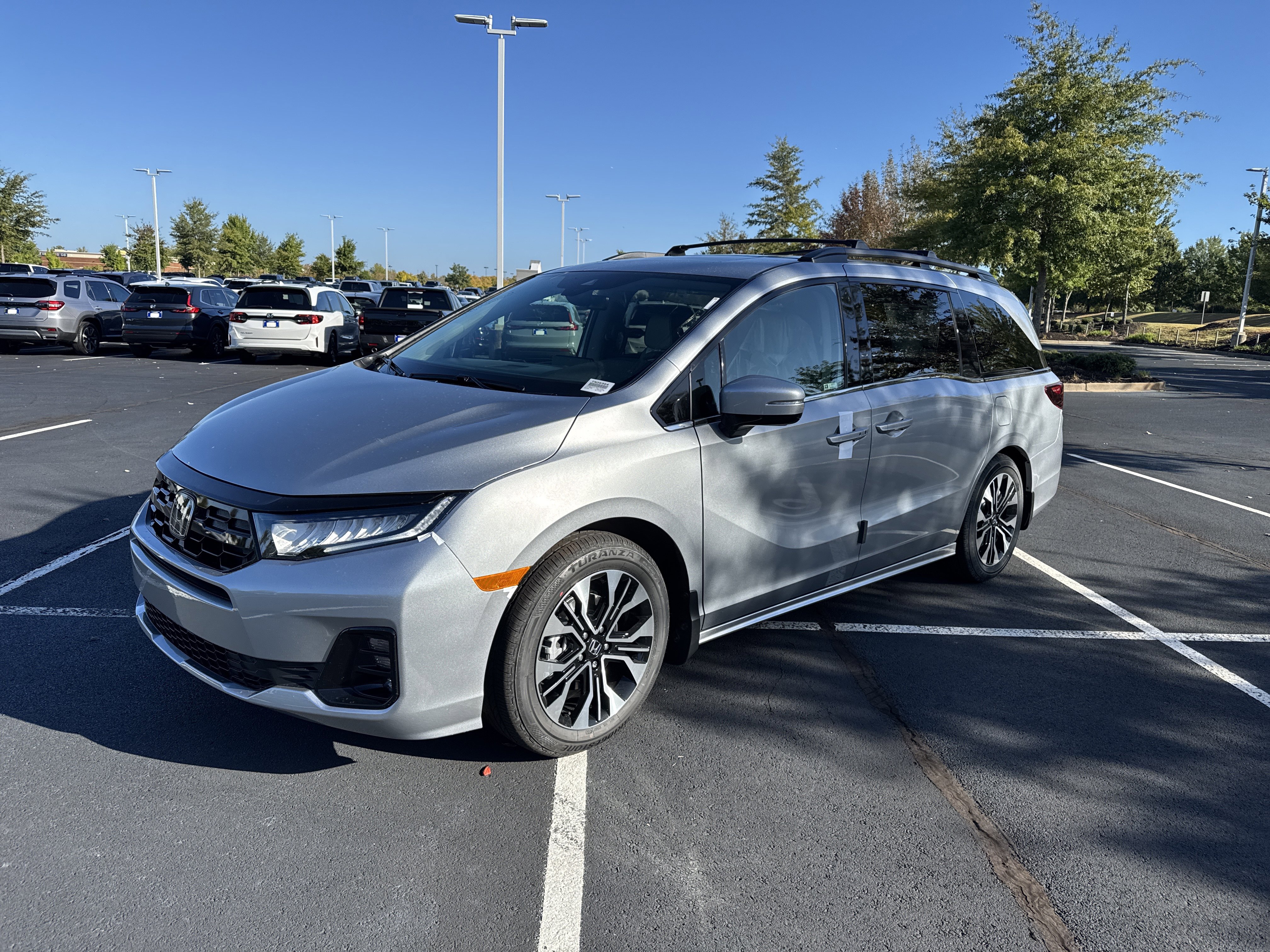 New 2026 Honda Odyssey Elite image 5