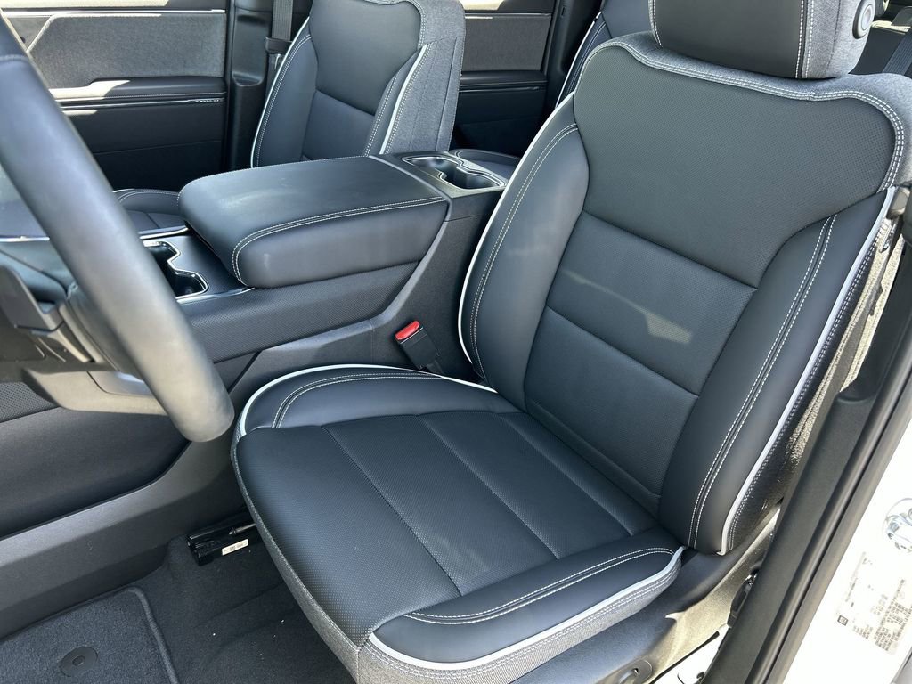 New 2026 GMC Sierra EV Elevation w/ Premium Package AWD/4WD image 19