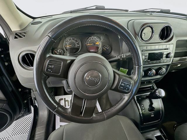 Used 2016 Jeep Patriot Latitude w/ Mopar Trailer Tow Group image 10