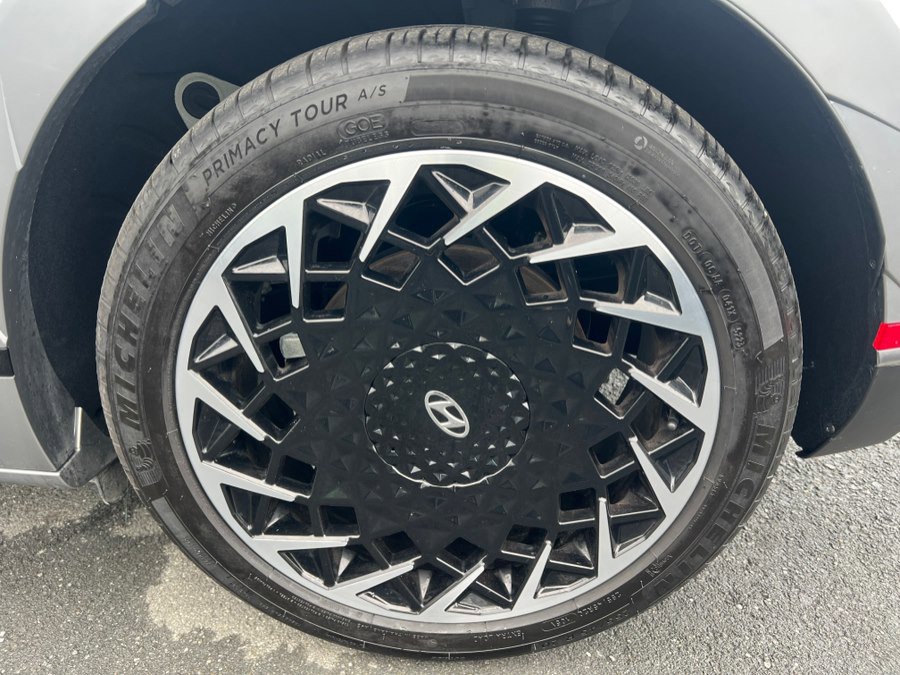 Used 2024 Hyundai Ioniq 5 Limited image 61