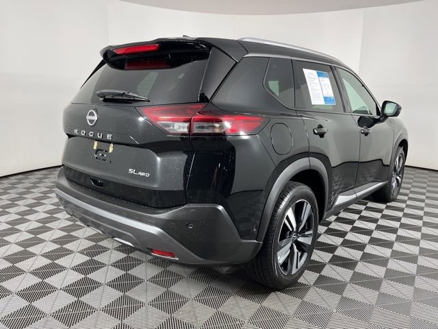 Used 2023 Nissan Rogue SL w/ SL Premium Package image 11