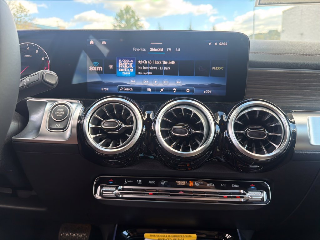 New 2026 Mercedes-Benz GLB 250 4MATIC image 19