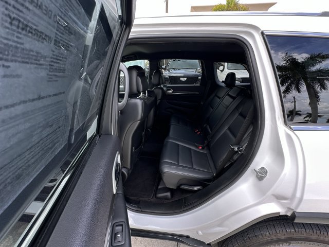 Used 2018 Jeep Grand Cherokee Limited w/ Trailer Tow Group IV AWD/4WD image 30