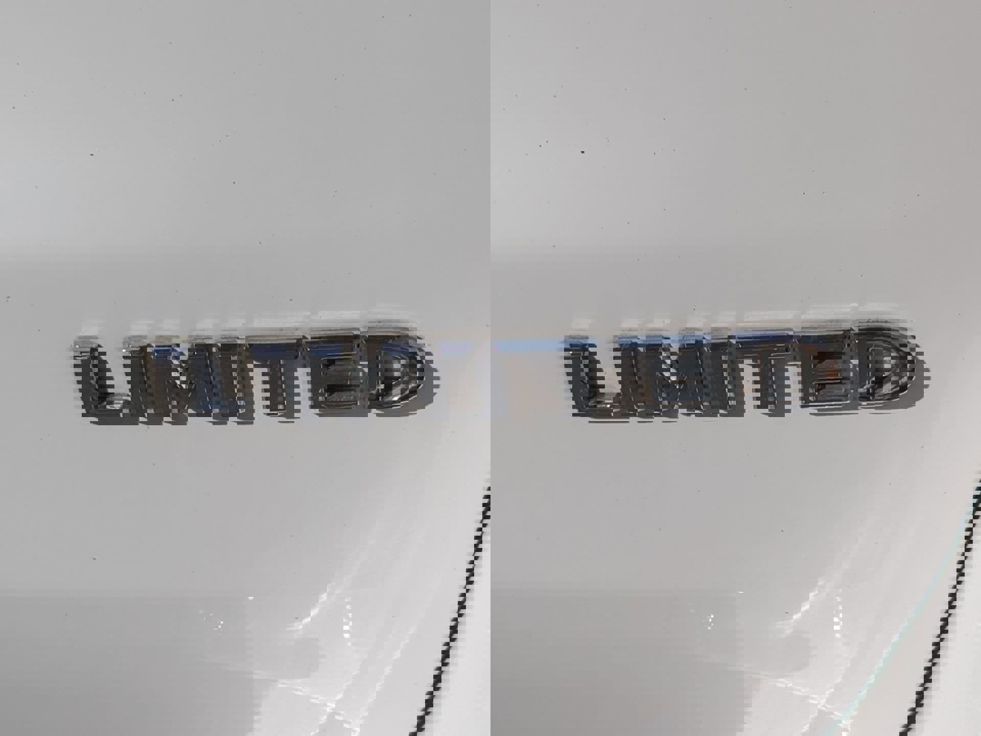 Used 2018 Jeep Grand Cherokee Limited image 40