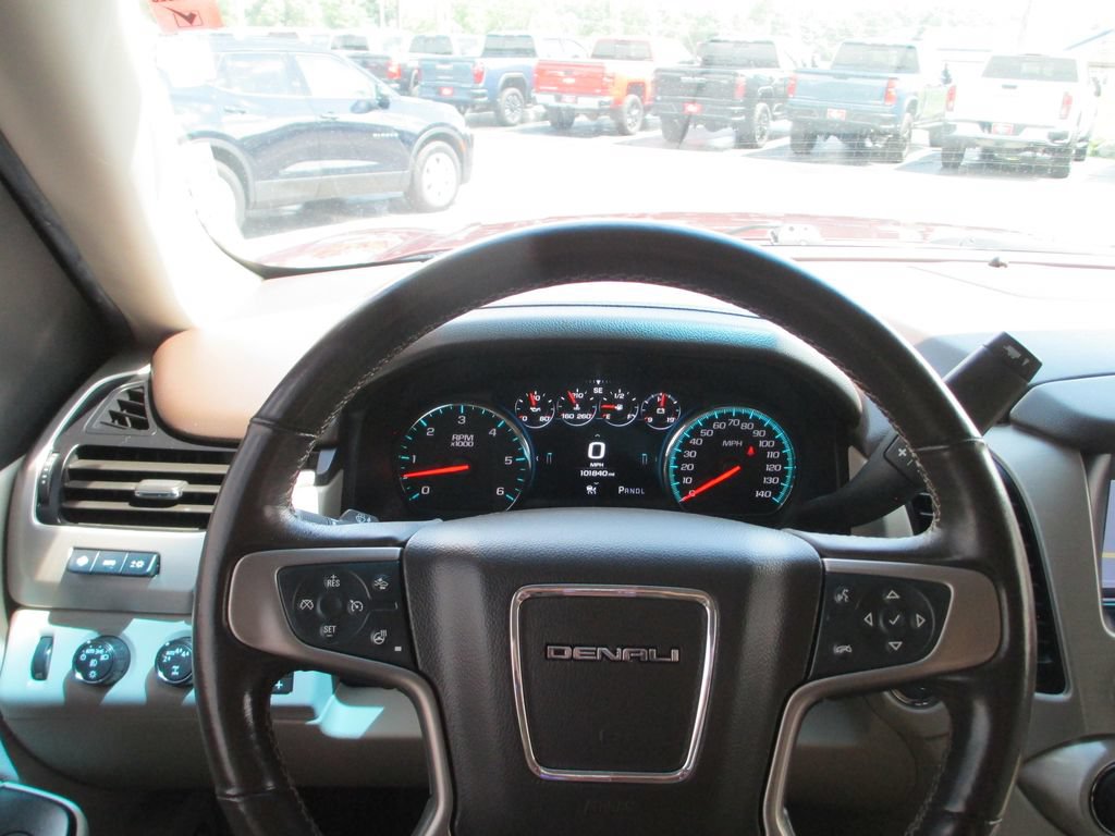 Used 2020 GMC Yukon Denali w/ Open Road Package AWD/4WD image 40