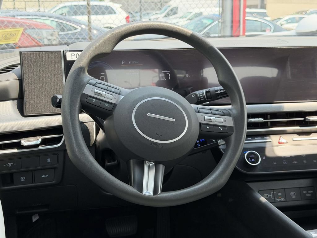 Certified 2025 Hyundai Sonata SEL AWD/4WD image 15