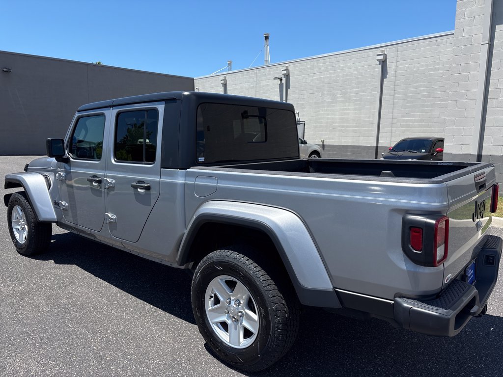 Used 2021 Jeep Gladiator Sport AWD/4WD image 26