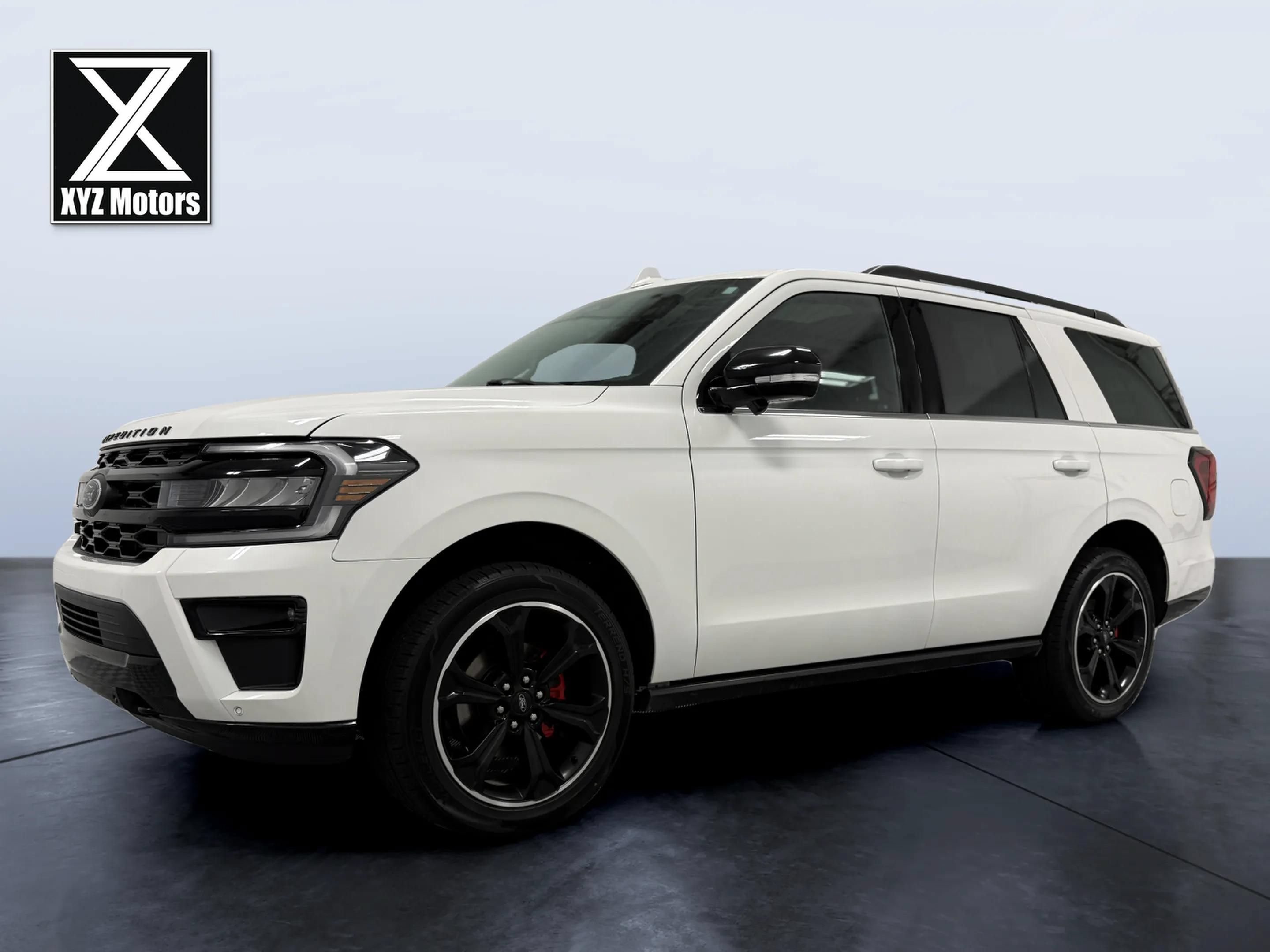 Used 2023 Ford Expedition Limited AWD/4WD image 2