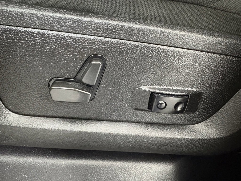 Used 2022 RAM 2500 Big Horn w/ Level A Equipment Group image 13