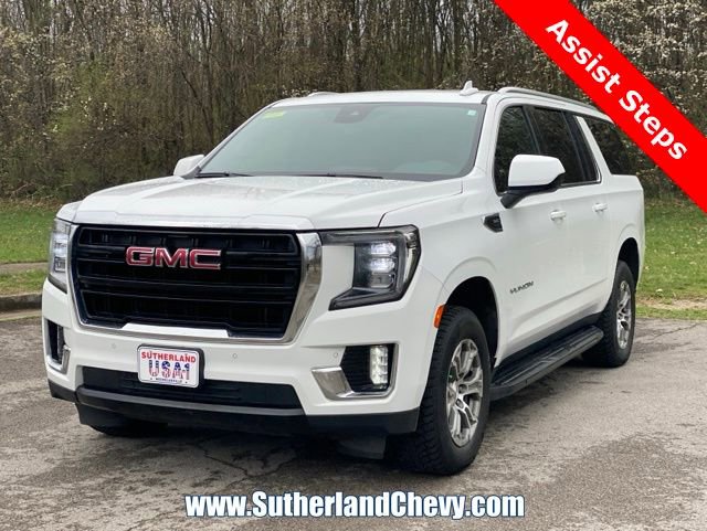 Used 2024 GMC Yukon XL SLE image 3
