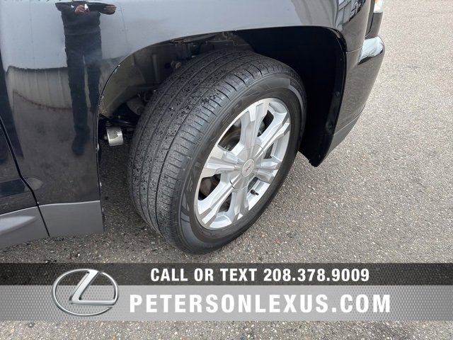 Used 2017 GMC Terrain SLE image 10