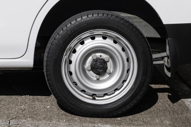 Used 2021 Nissan NV200 S image 48