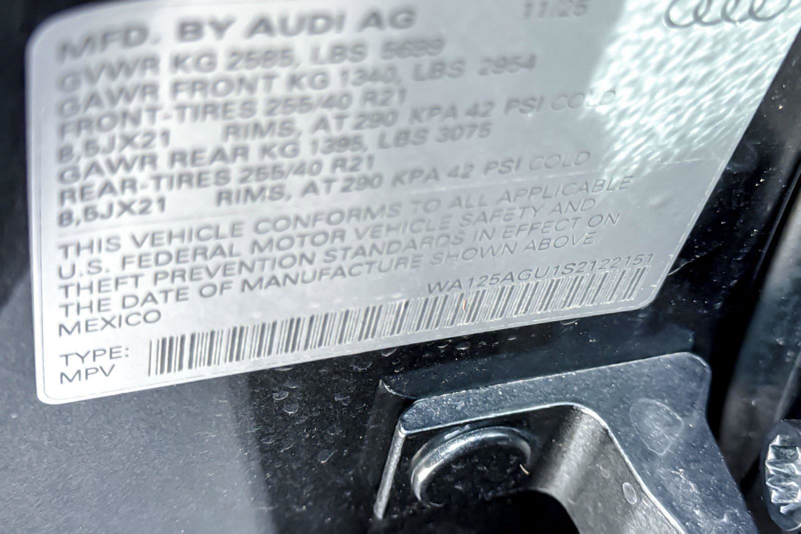 New 2025 Audi SQ5 Premium Plus image 28